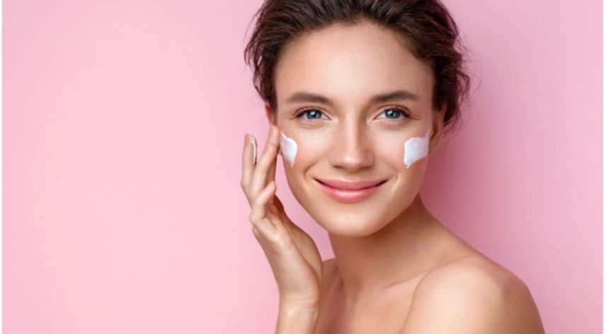 Why Do Skincare Experts Advise Using a Glow Cream for Faster and Better Results?